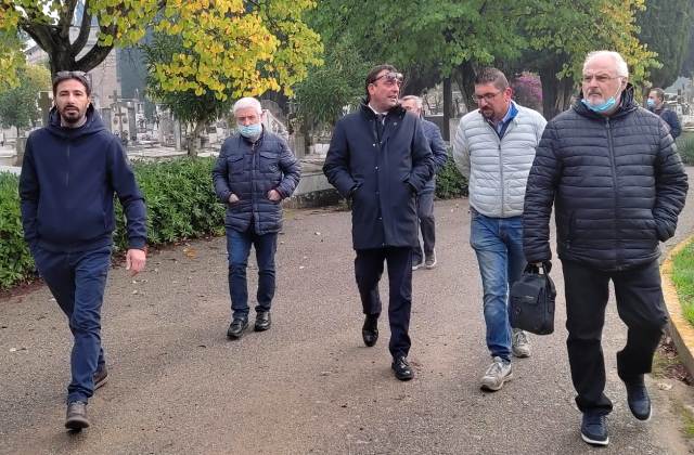 Caltagirone: da sabato 30 ottobre, raccolta differenziata dei rifiuti anche al cimitero